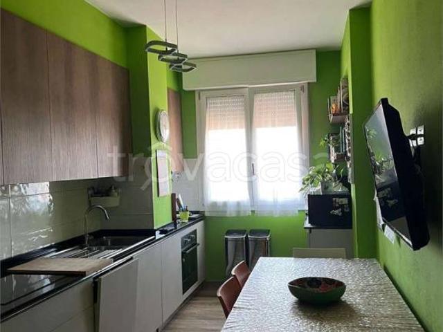 Appartamento in vendita a Modena via cavallotti, Villaggio Giardino