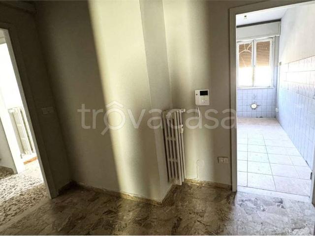 Appartamento in vendita a Modena via Pedroni, 17, Villaggio Giardino