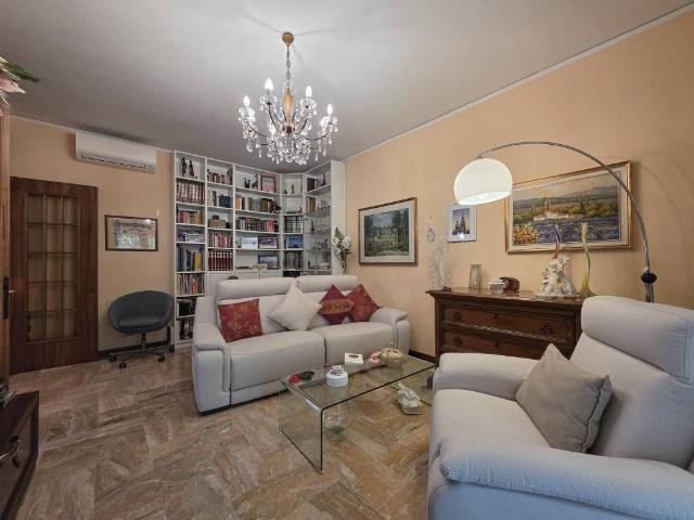 Appartamento in vendita a Modena MO