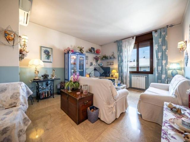 Appartamento in vendita a Modena MO