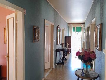 Appartamento in vendita a Modena MO