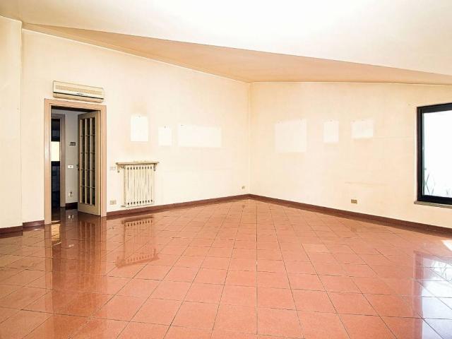 Appartamento in vendita a Modena MO