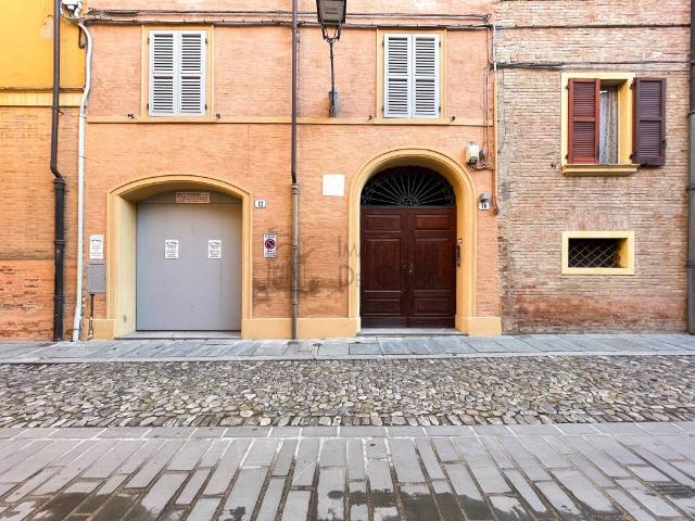 Appartamento in vendita a Modena MO