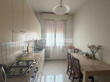 Appartamento in vendita a Modena MO