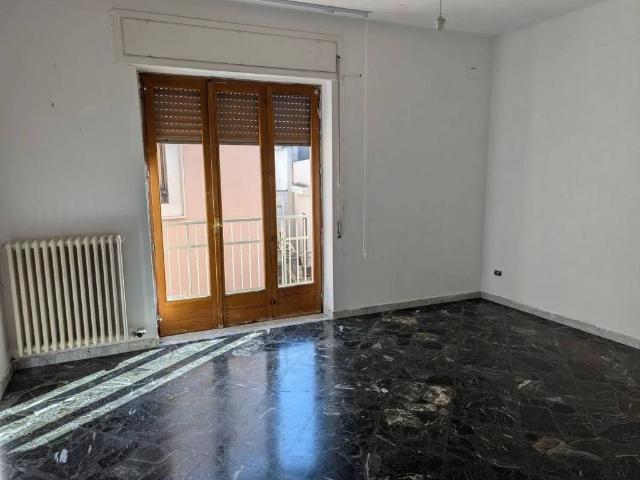 Appartamento in vendita a Mola di Bari BA