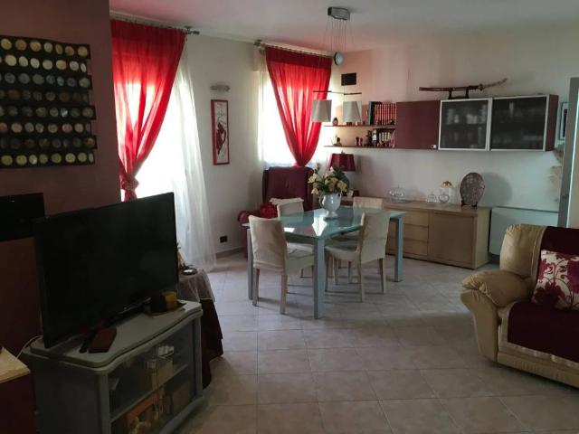 Appartamento in vendita a Mola di Bari BA