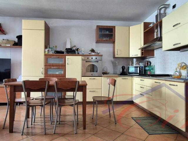 Appartamento in vendita a Molteno LC