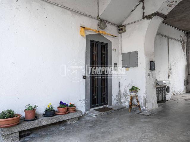 Appartamento in vendita a Molteno LC