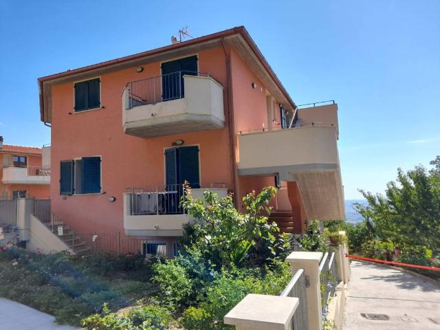 Appartamento in vendita a Mombaroccio PU
