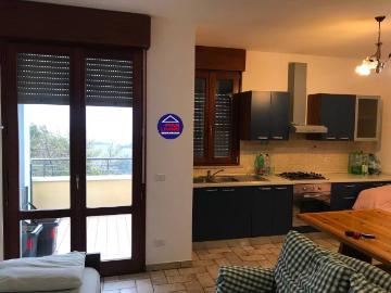 Appartamento in vendita a Mombaroccio PU