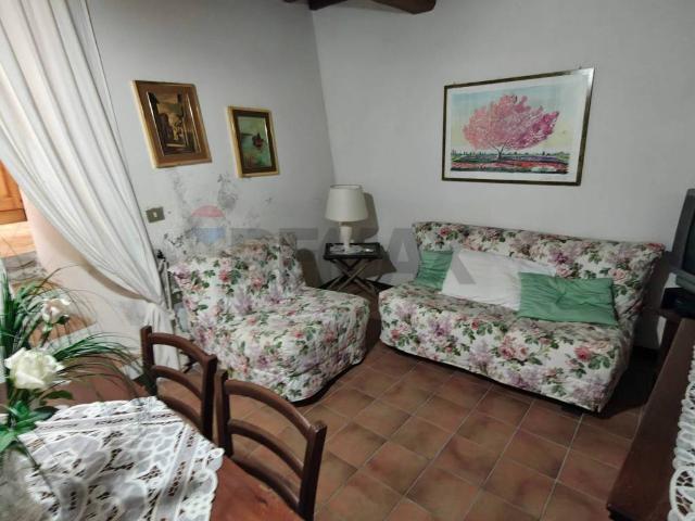 Appartamento in vendita a Mondaino RN