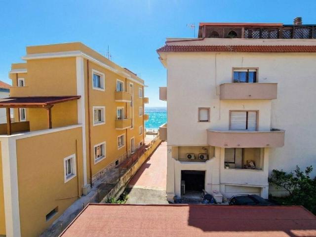 Appartamento in vendita a Mondragone CE