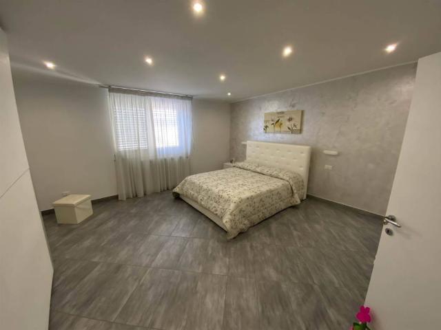 Appartamento in vendita a Mondragone CE