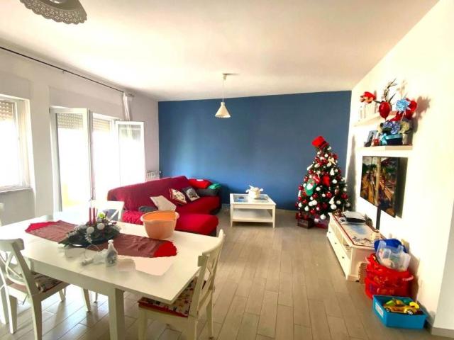 Appartamento in vendita a Mondragone CE