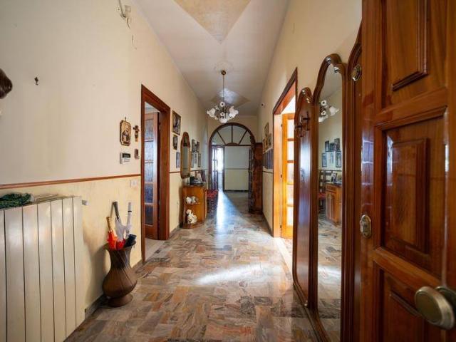 Appartamento in vendita a Mondragone CE