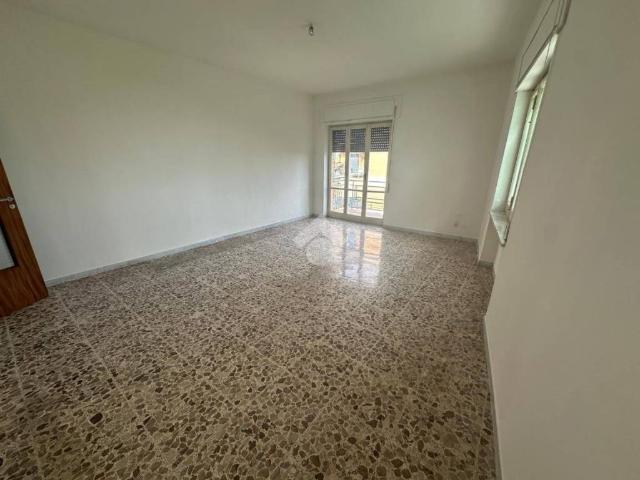 Appartamento in vendita a Mondragone CE