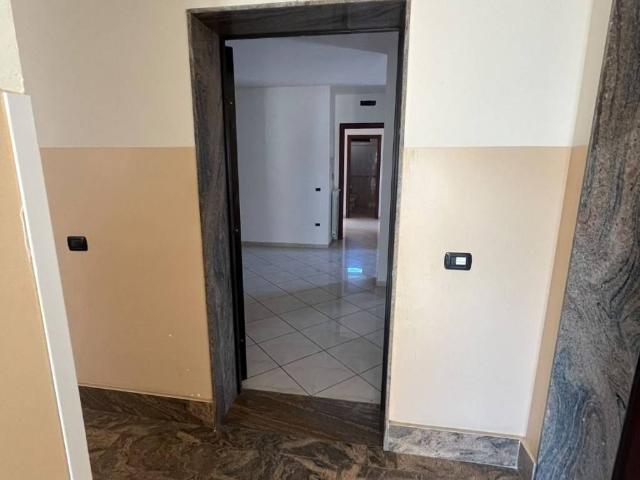 Appartamento in vendita a Mondragone CE