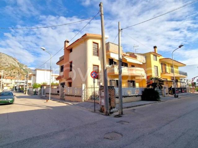 Appartamento in vendita a Mondragone via ticino