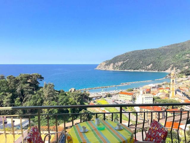 Appartamento in vendita a Moneglia GE