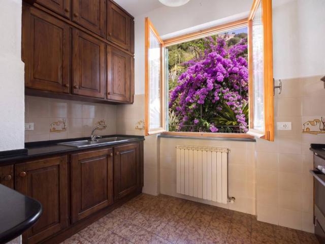 Appartamento in vendita a Moneglia GE