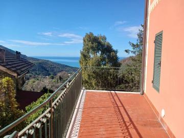 Appartamento in vendita a Moneglia GE