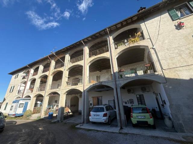 Appartamento in vendita a Monguzzo CO