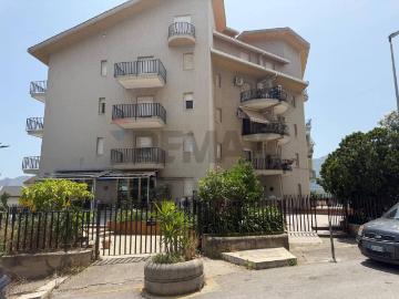 Appartamento in vendita a Monreale PA