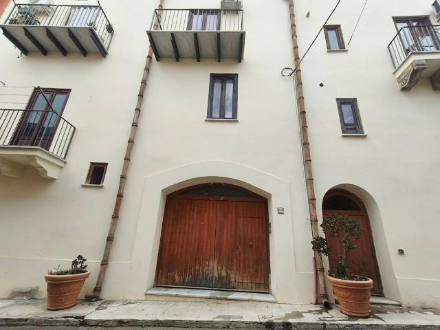 Appartamento in vendita a Monreale PA
