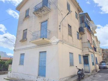 Appartamento in vendita a Monreale PA