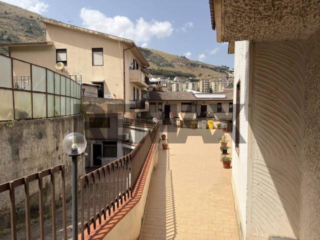 Appartamento in vendita a Monreale via Aldo Moro, 45