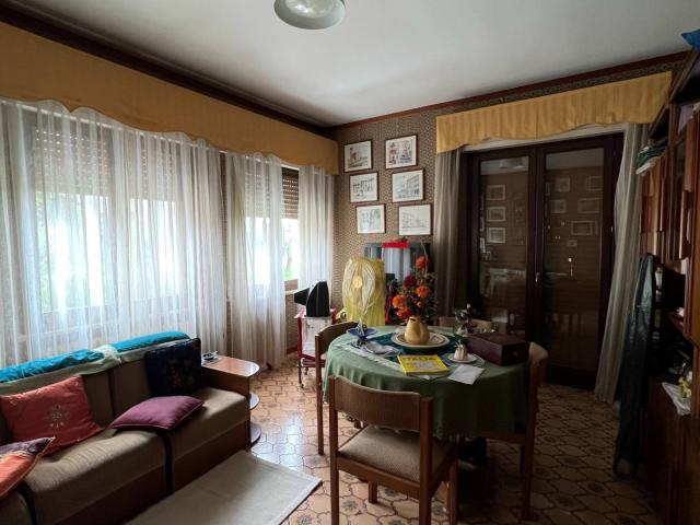Appartamento in vendita a Monsampietro Morico