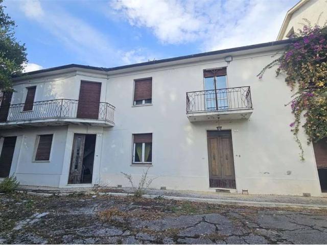 Appartamento in vendita a Monsano AN