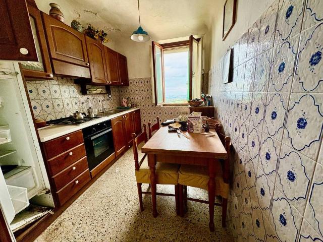 Appartamento in vendita a Montaione FI