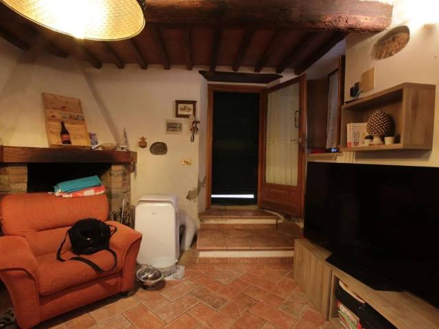 Appartamento in vendita a Montaione FI