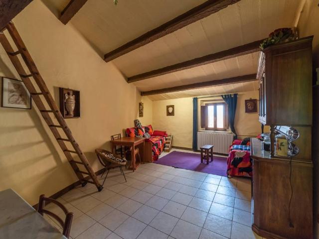 Appartamento in vendita a Montalcino SI