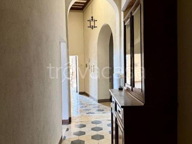 Appartamento in vendita a Montalcino via Romana