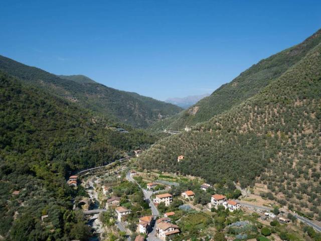 Appartamento in vendita a Montalto Carpasio IM