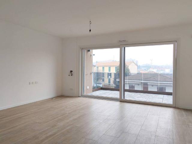 Appartamento in vendita a Montano Lucino CO