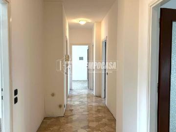 Appartamento in vendita a Montano Lucino CO