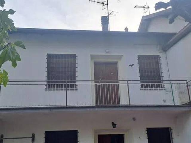 Appartamento in vendita a Montano Lucino CO