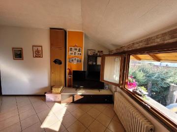 Appartamento in vendita a Montano Lucino CO
