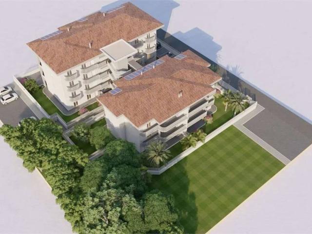Appartamento in vendita a Montauro CZ