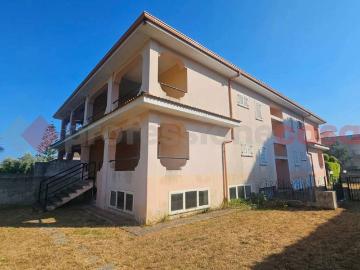 Appartamento in vendita a Montauro CZ