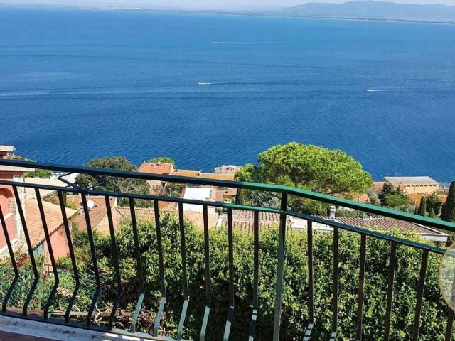 Appartamento in vendita a Monte Argentario GR