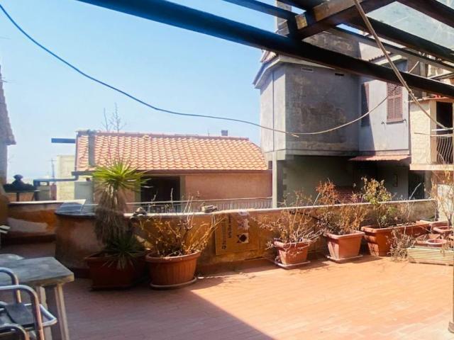 Appartamento in vendita a Monte Compatri RM