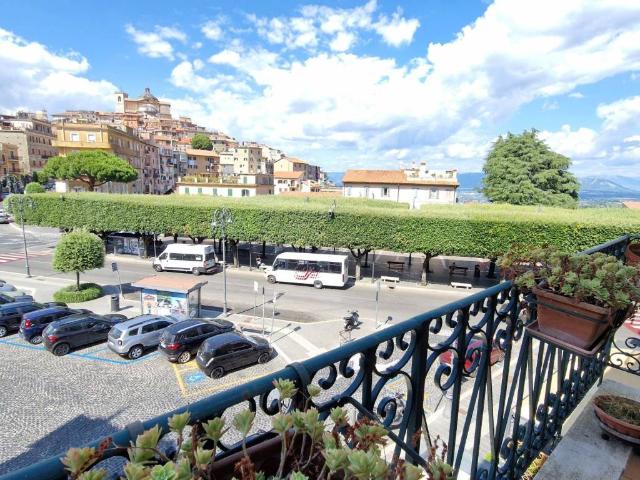 Appartamento in vendita a Monte Compatri RM
