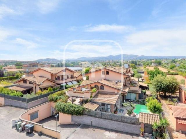 Appartamento in vendita a Monte Compatri RM