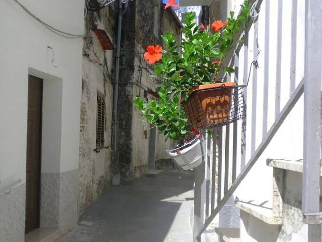 Appartamento in vendita a Montecorvino Rovella SA