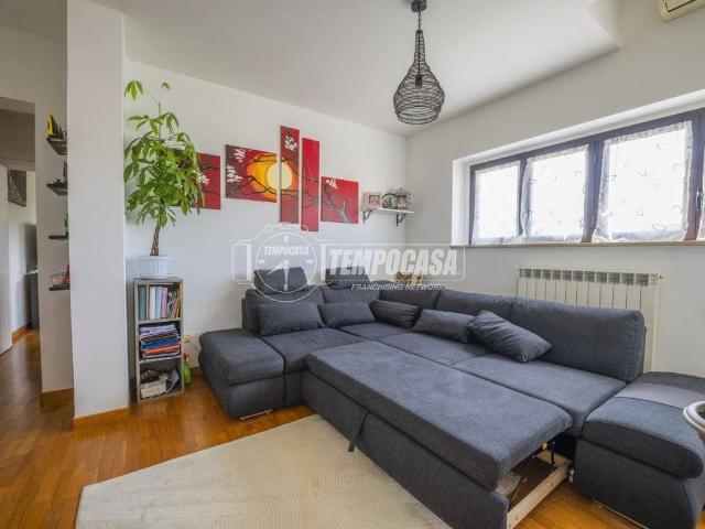 Appartamento in vendita a Montecosaro MC