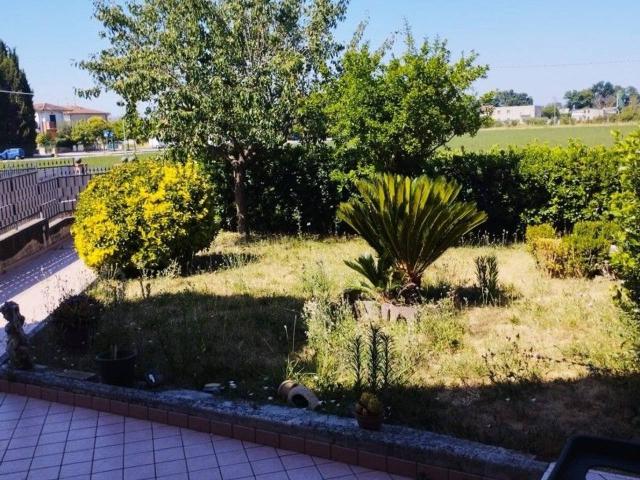 Appartamento in vendita a Montecosaro